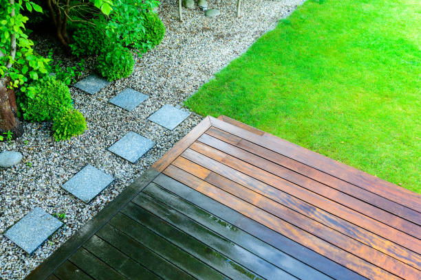 Best Sidewalk and Walkway Cleaning  in Watford City, ND